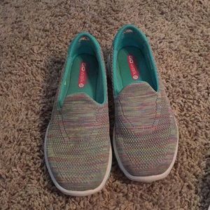 Sketchers “Go Wall” memory foam sneakers